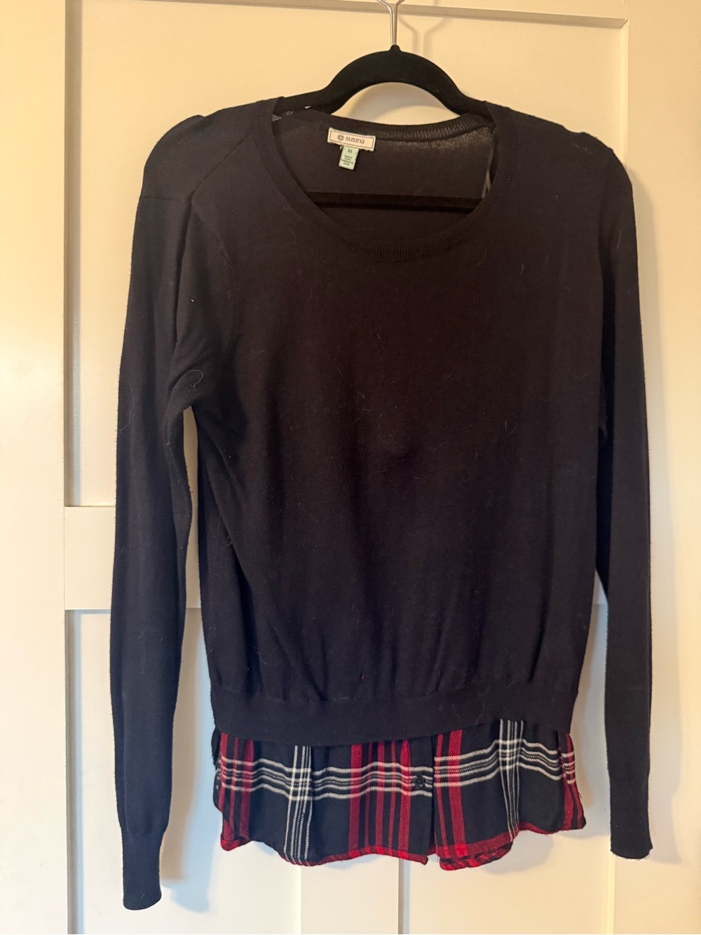 Susina Black Knit Sweater With Crew Neck and plaid Hem Detailing